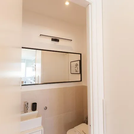 Flh Campo Ourique Sunny Retreat شقة